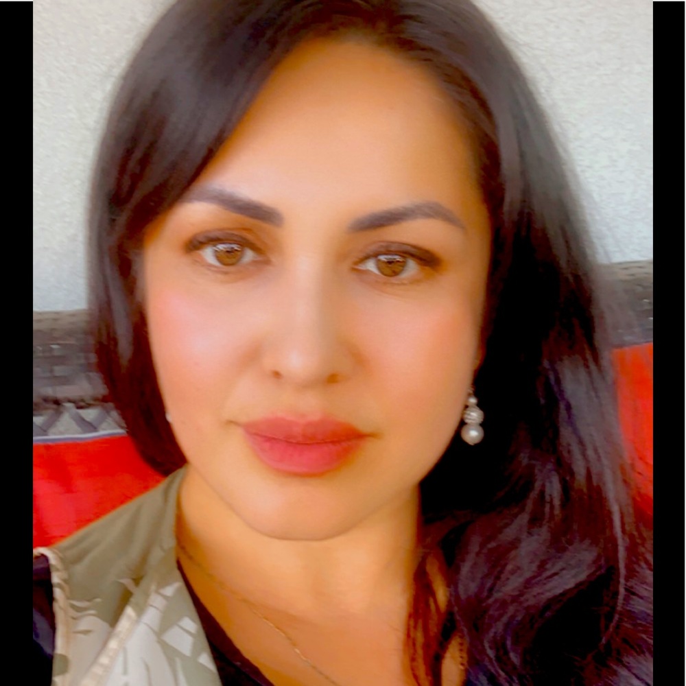 Meet your Posher, Blanca
